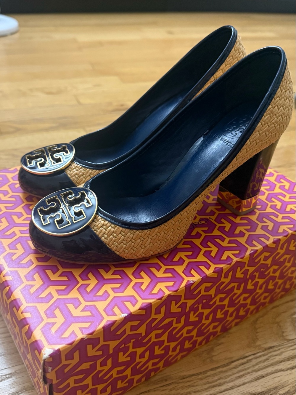 Tory Burch Tan Raffia Pumps with Black Patent Toe and Gold Logo Medallion